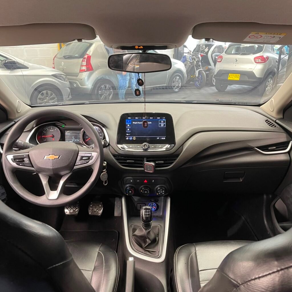 Chevrolet Chevrolet Onix LT Turbo – 2023 — Cars Bogotá