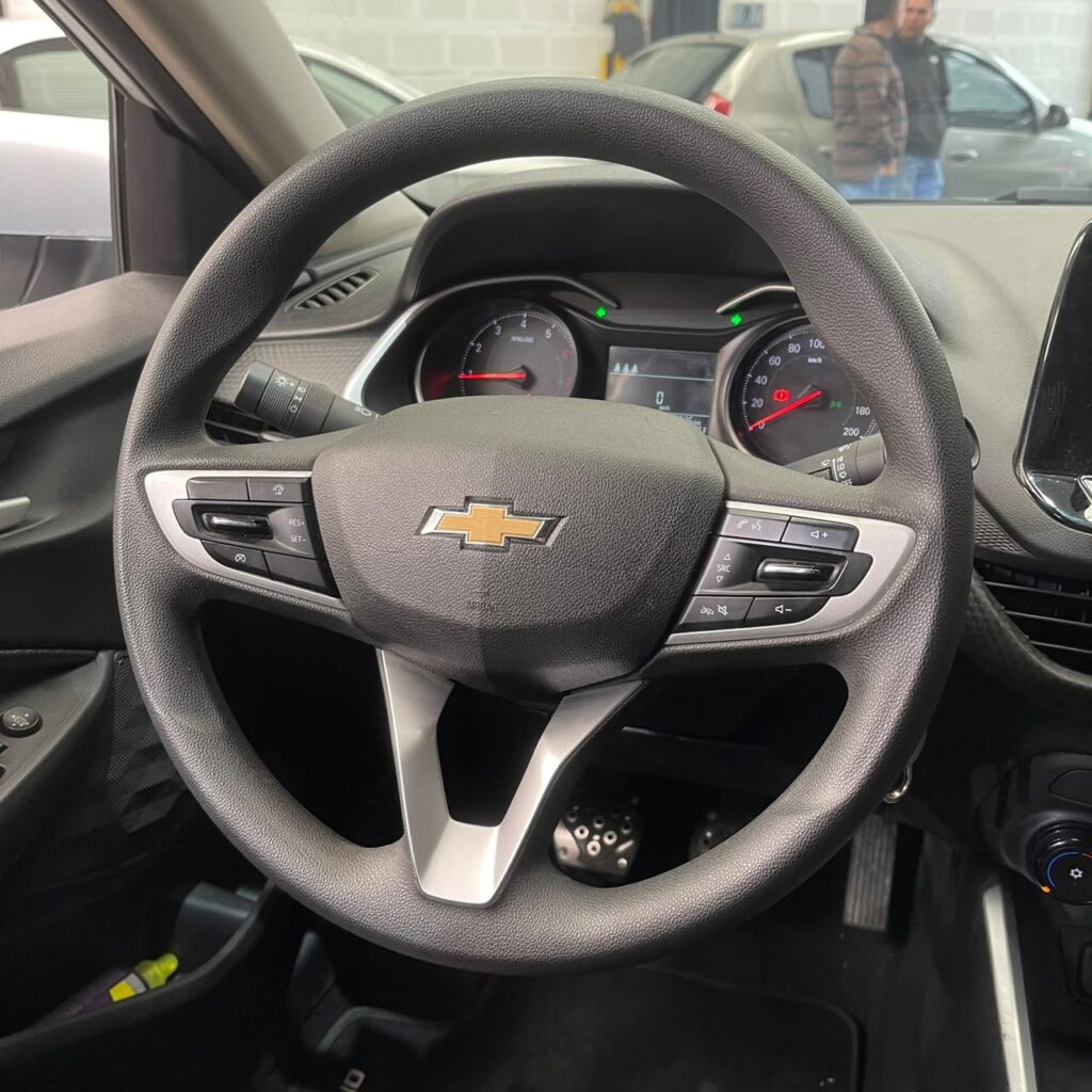 Chevrolet Chevrolet Onix LT Turbo – 2023 — Cars Bogotá