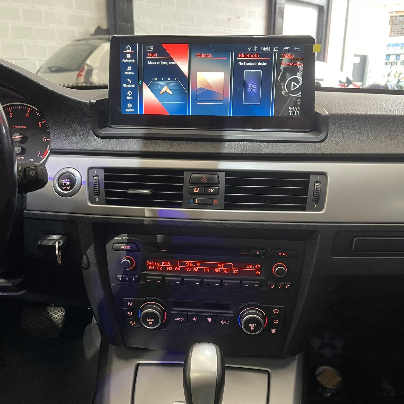 BMW 320I 2009