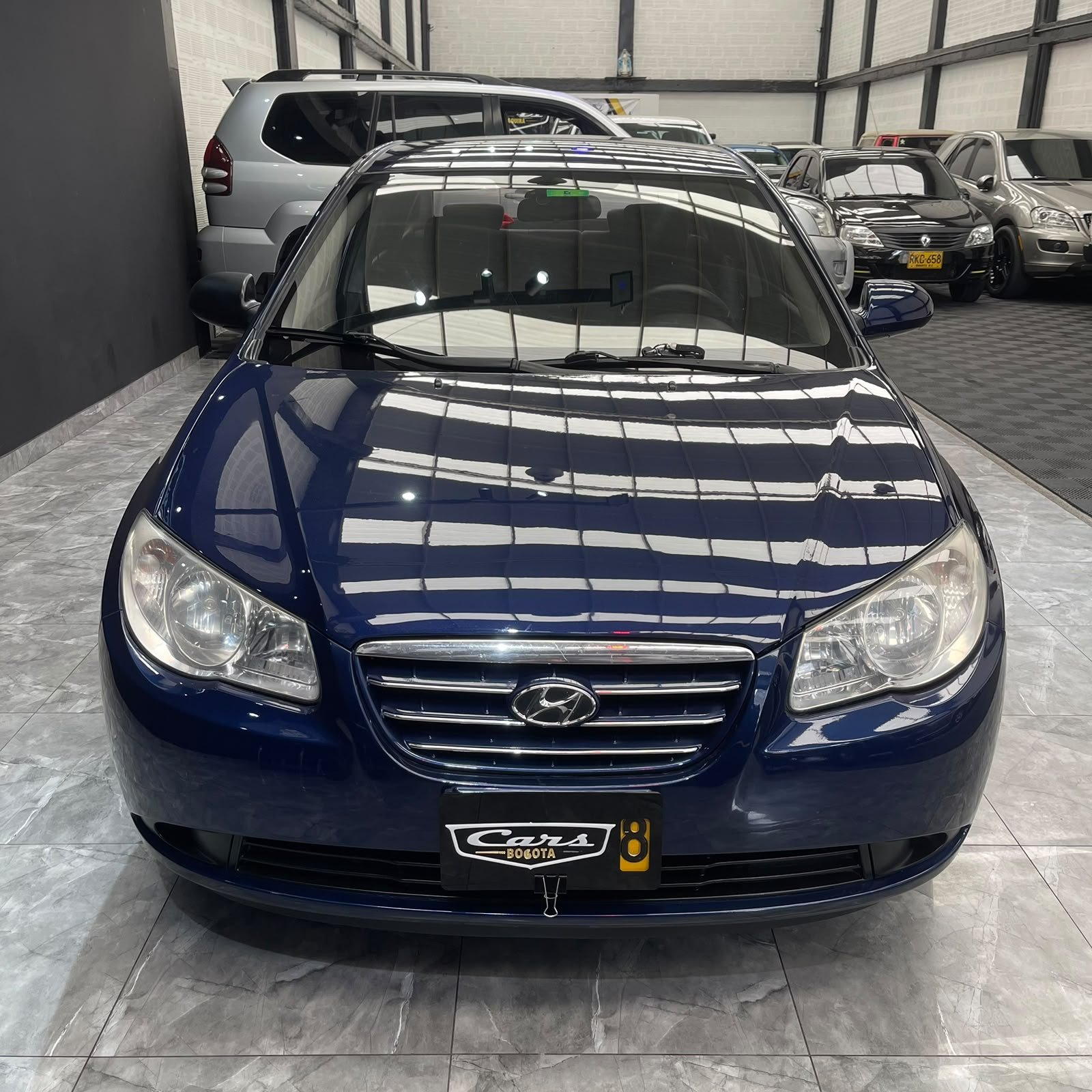 HYUNDAI ELANTRA GLS 2011
