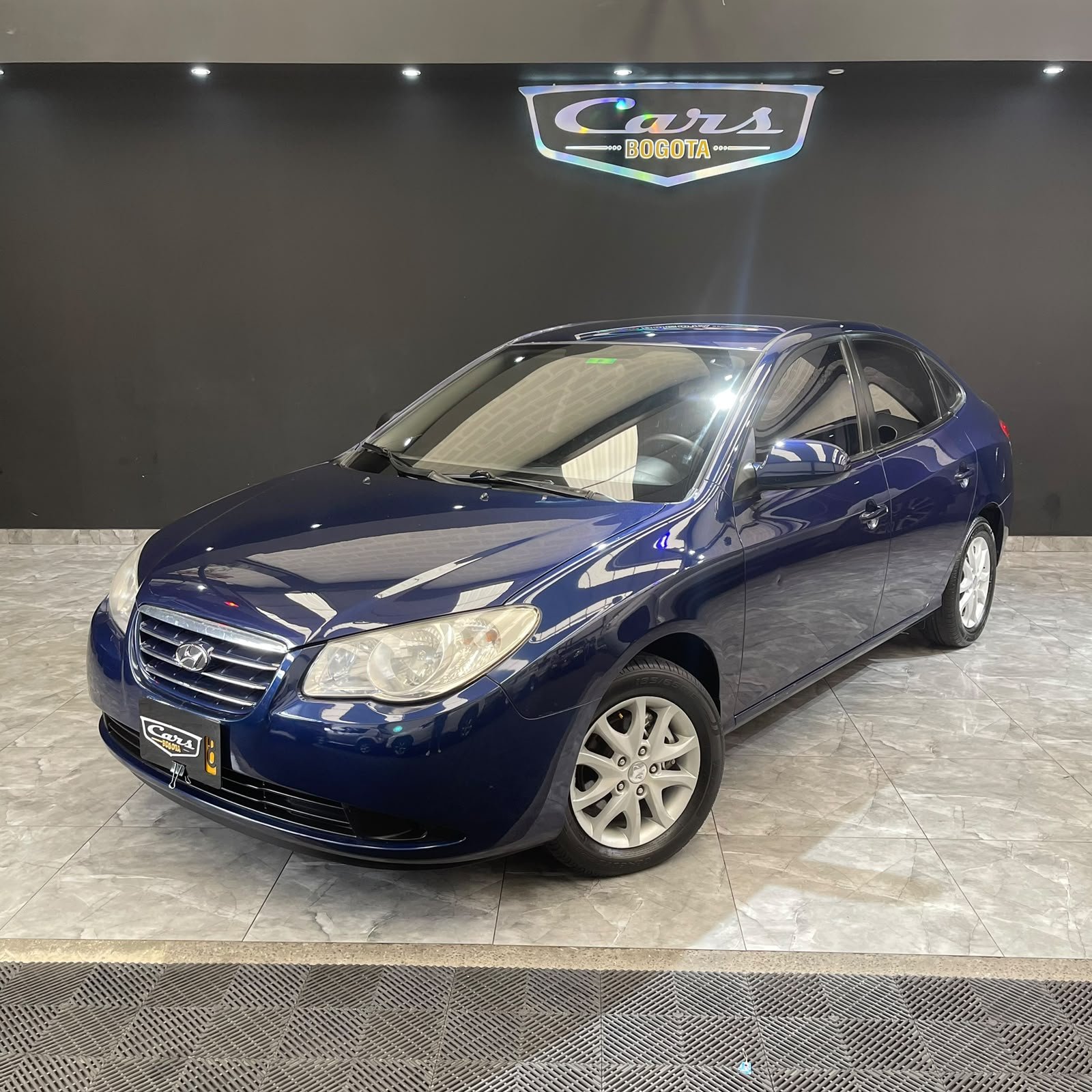 HYUNDAI ELANTRA GLS 2011