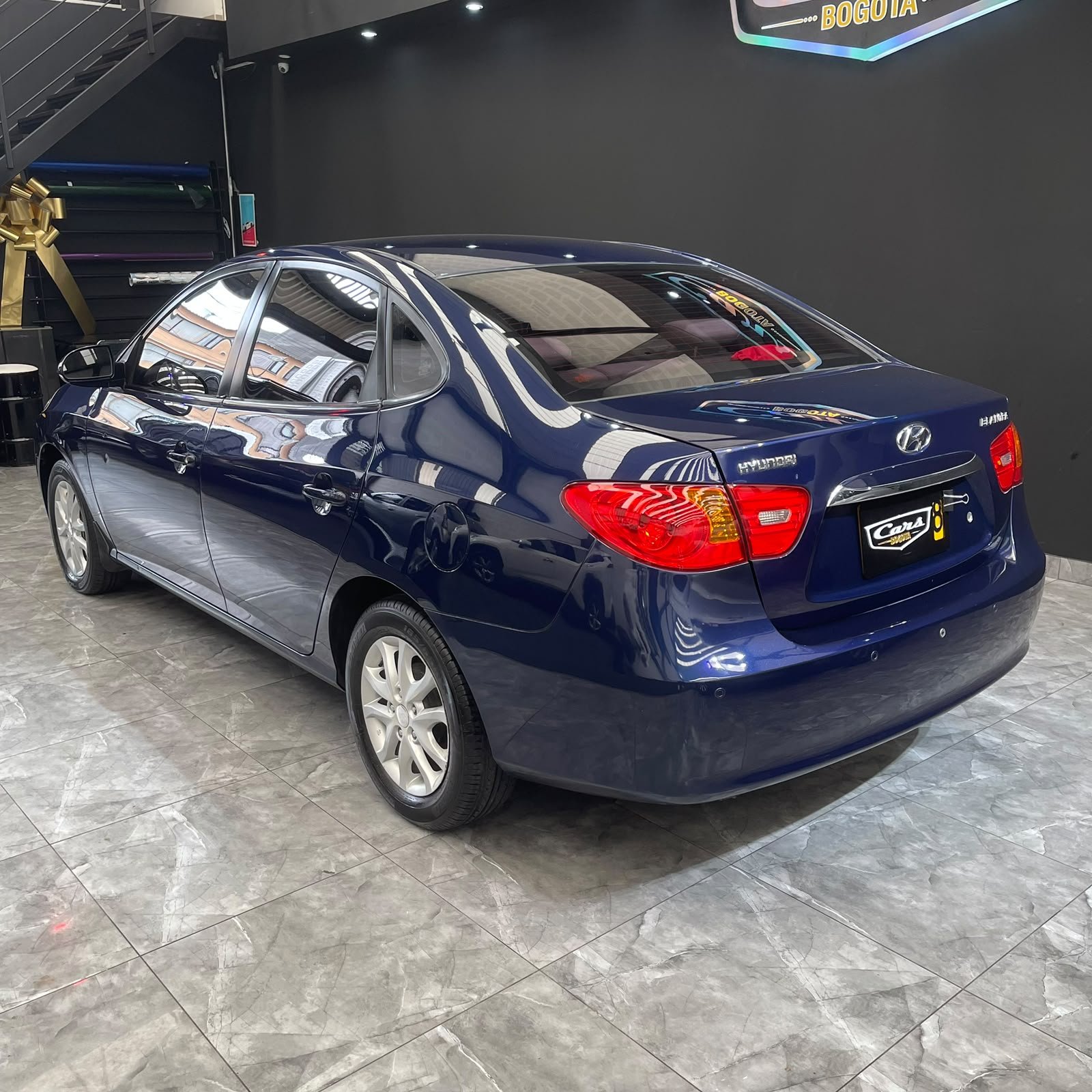 HYUNDAI ELANTRA GLS 2011