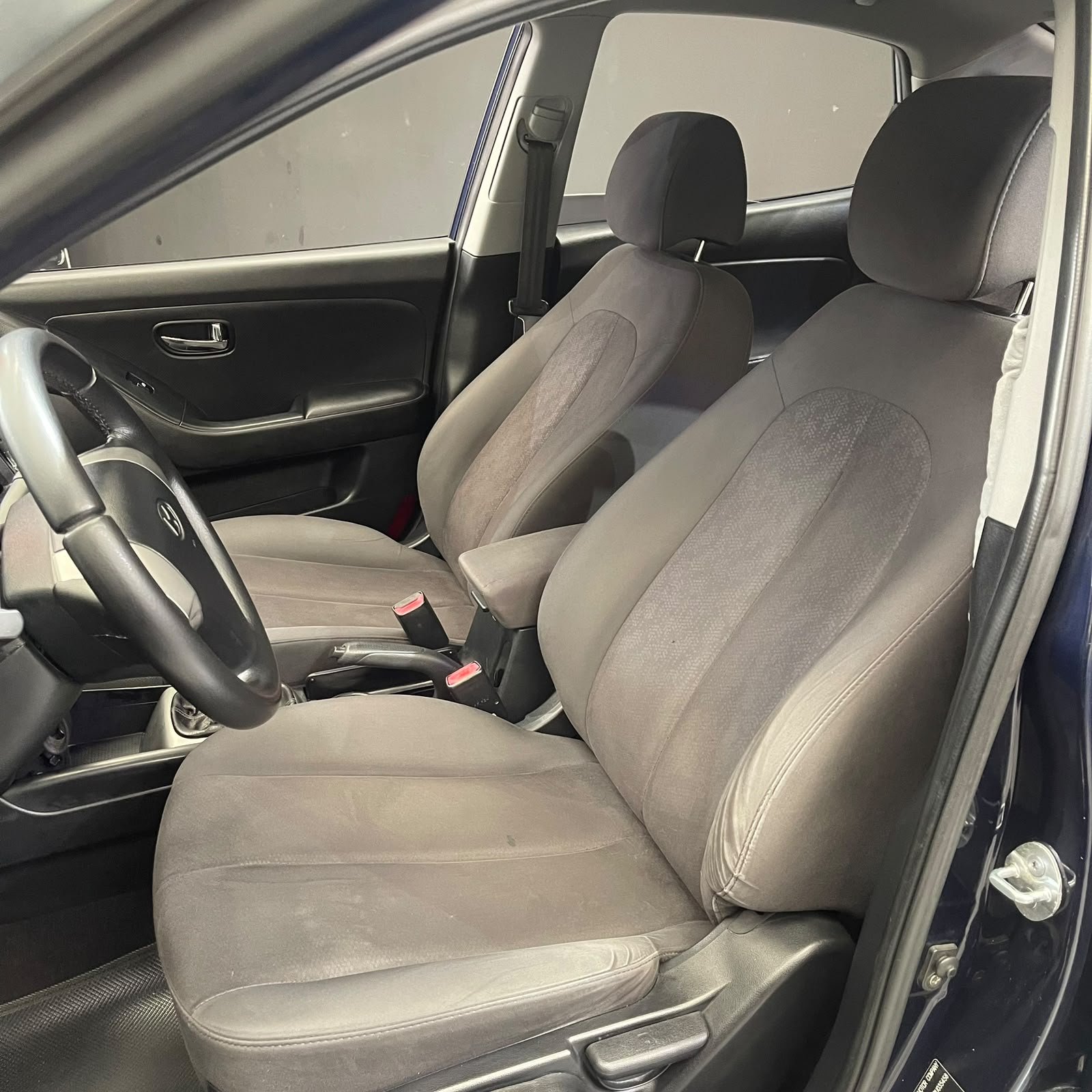 HYUNDAI ELANTRA GLS 2011
