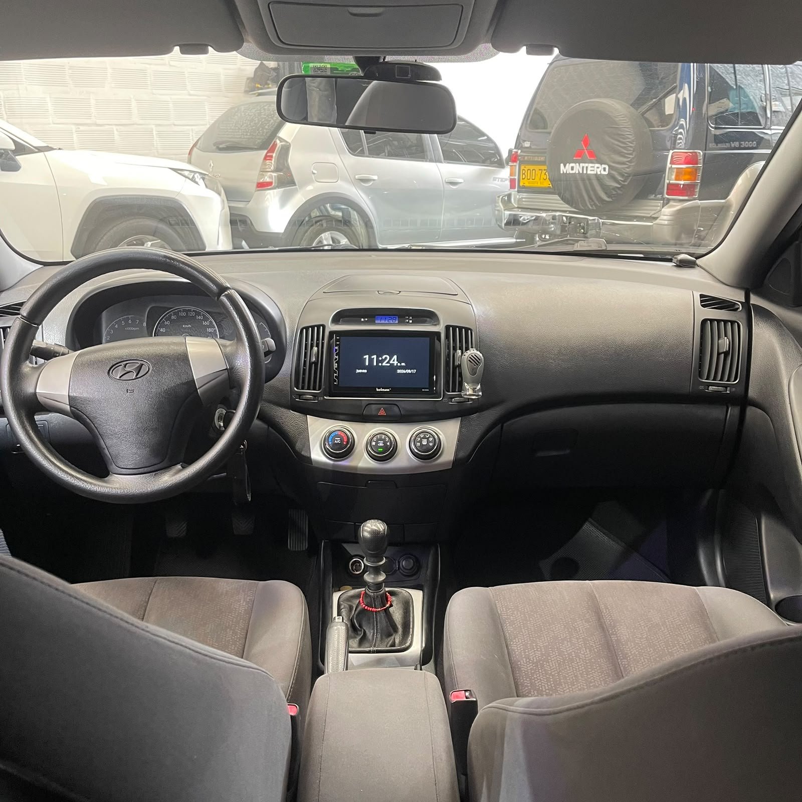 HYUNDAI ELANTRA GLS 2011