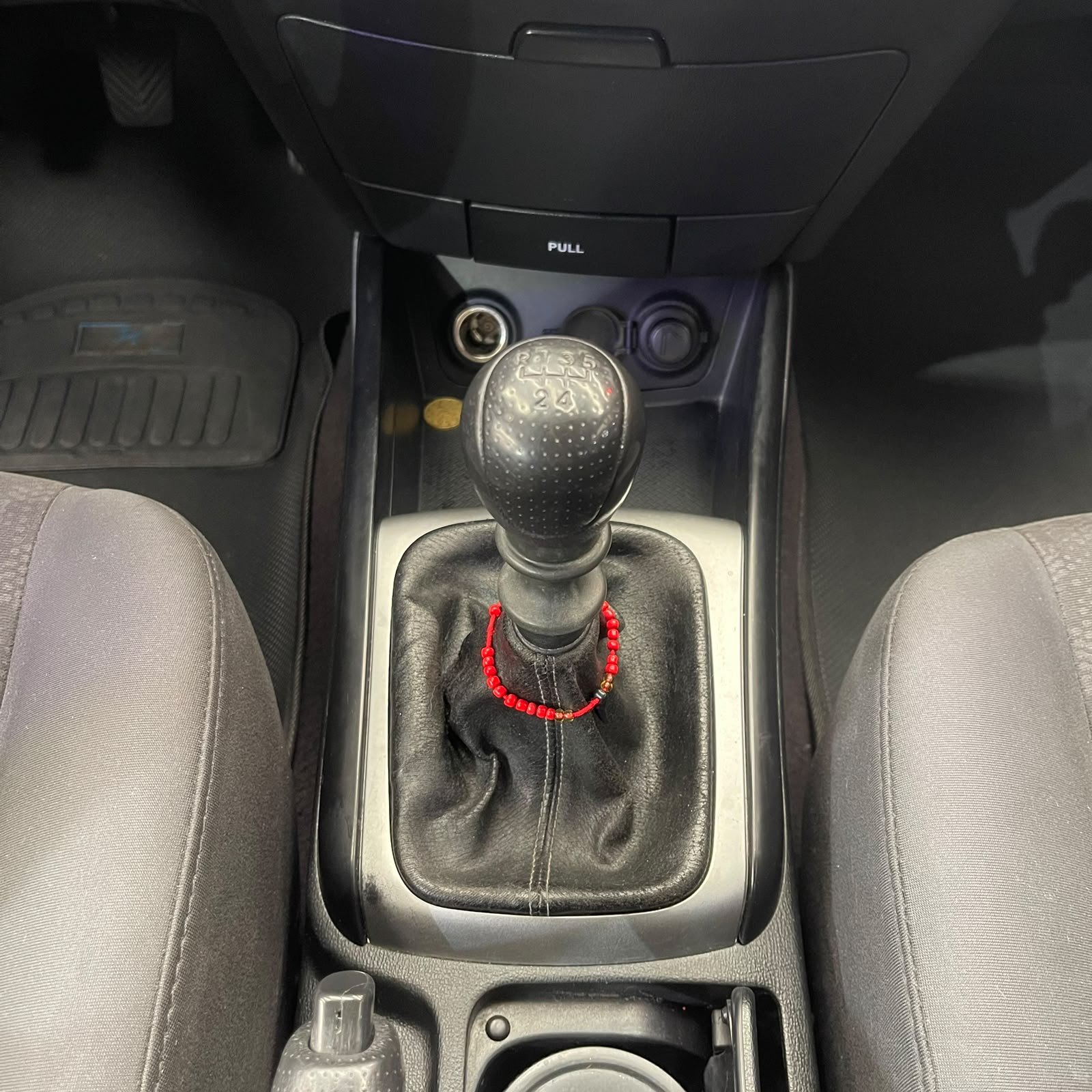 HYUNDAI ELANTRA GLS 2011