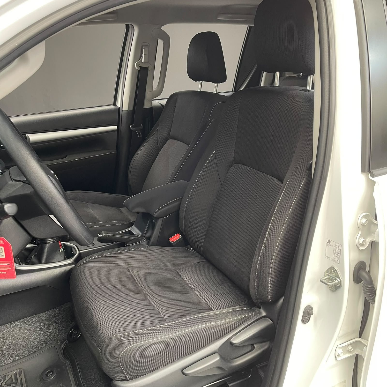 TOYOTA HILUX SR 2.4 DIESEL 2024