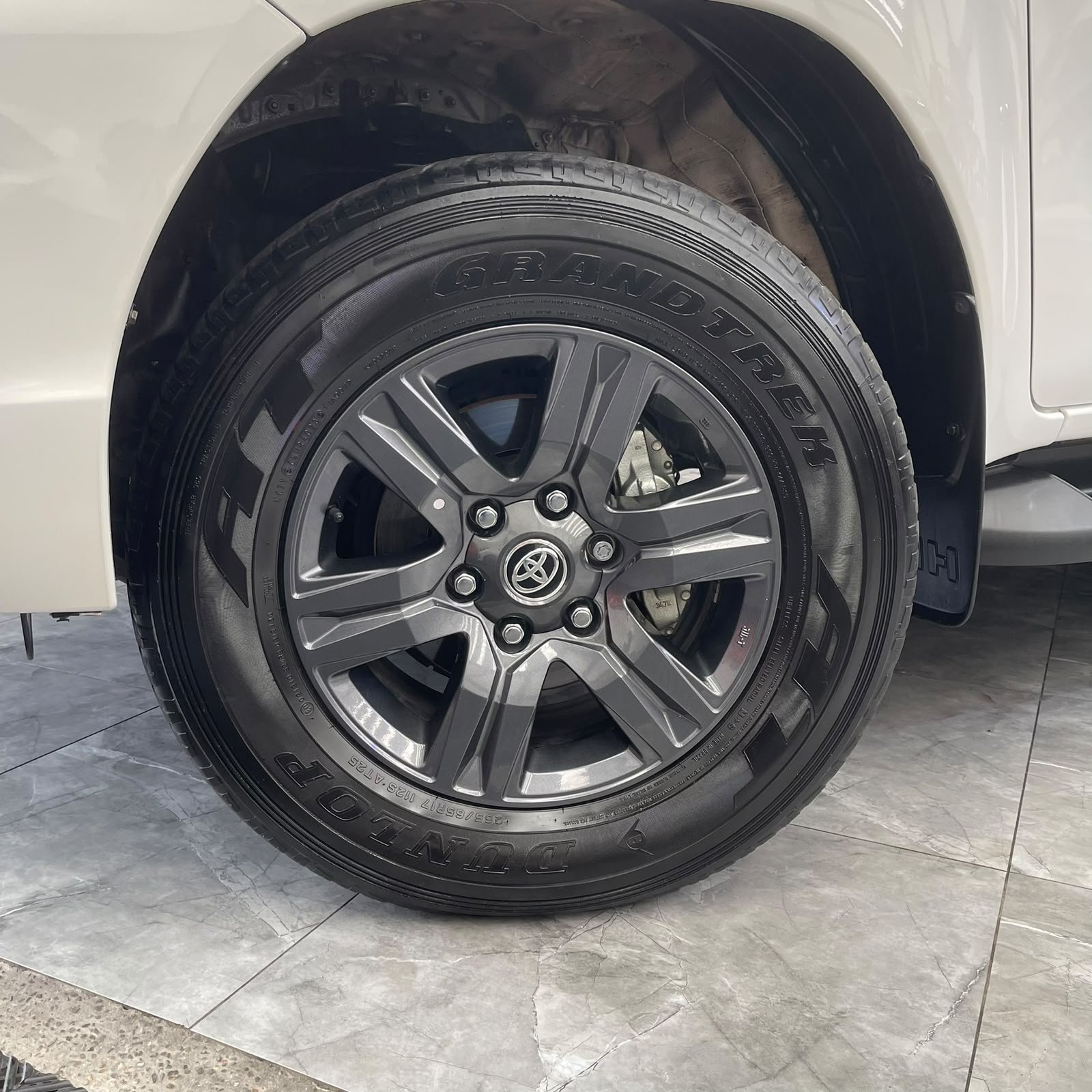 TOYOTA HILUX SR 2.4 DIESEL 2024