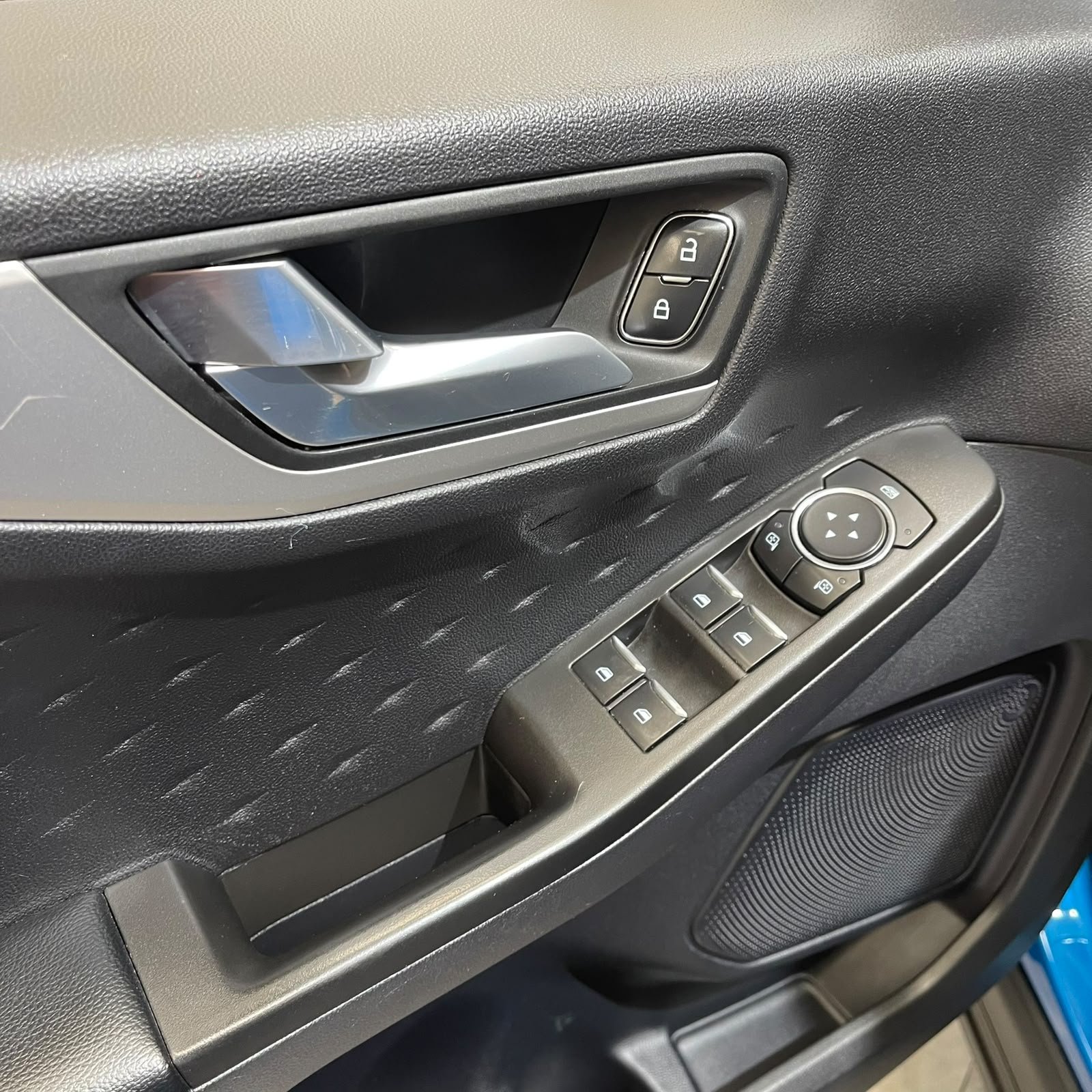 FORD ESCAPE SE HÍBRIDA 2020