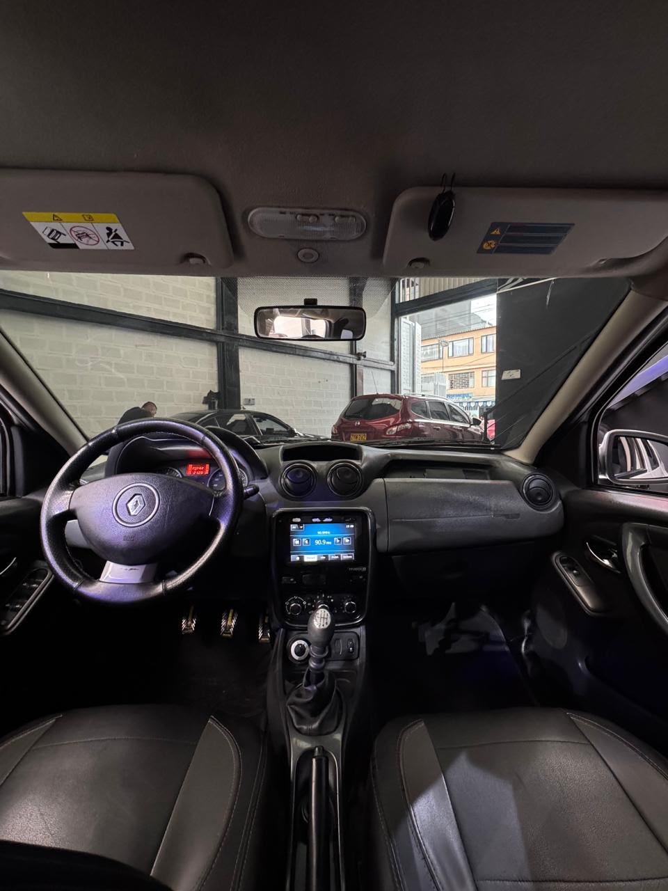 RENAULT DUSTER DYNAMIQUE 4×4 2015