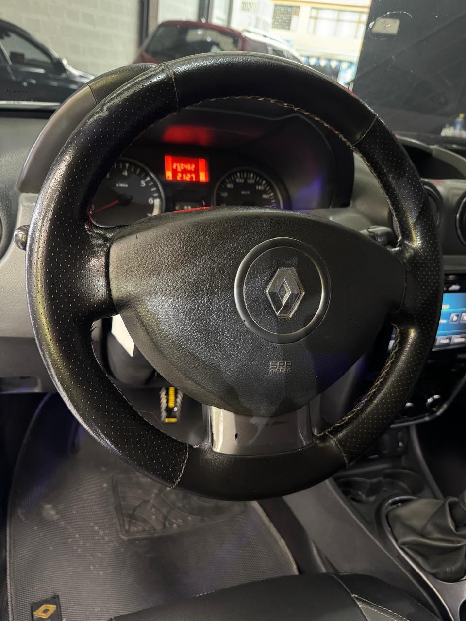 RENAULT DUSTER DYNAMIQUE 4×4 2015