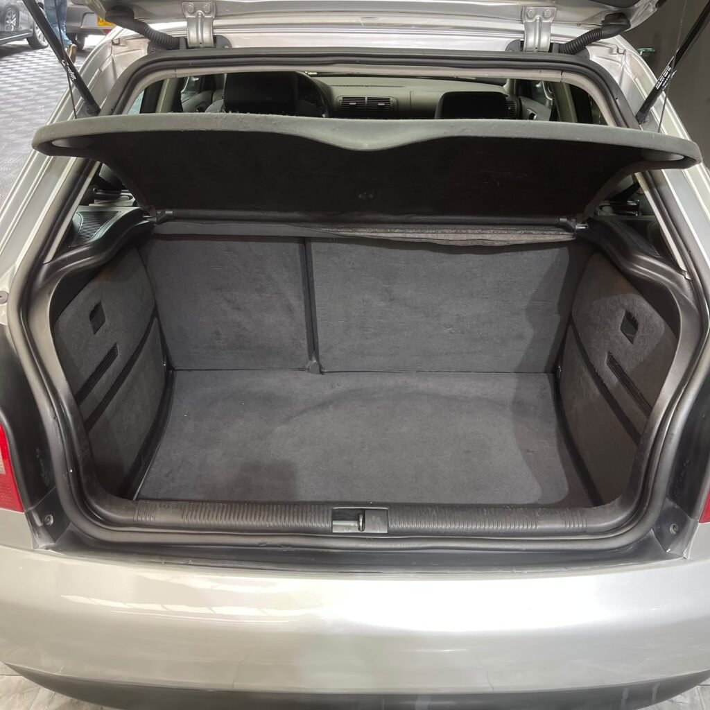 Audi AUDI A3 1.6 MANUAL – 2004 — Cars Bogotá