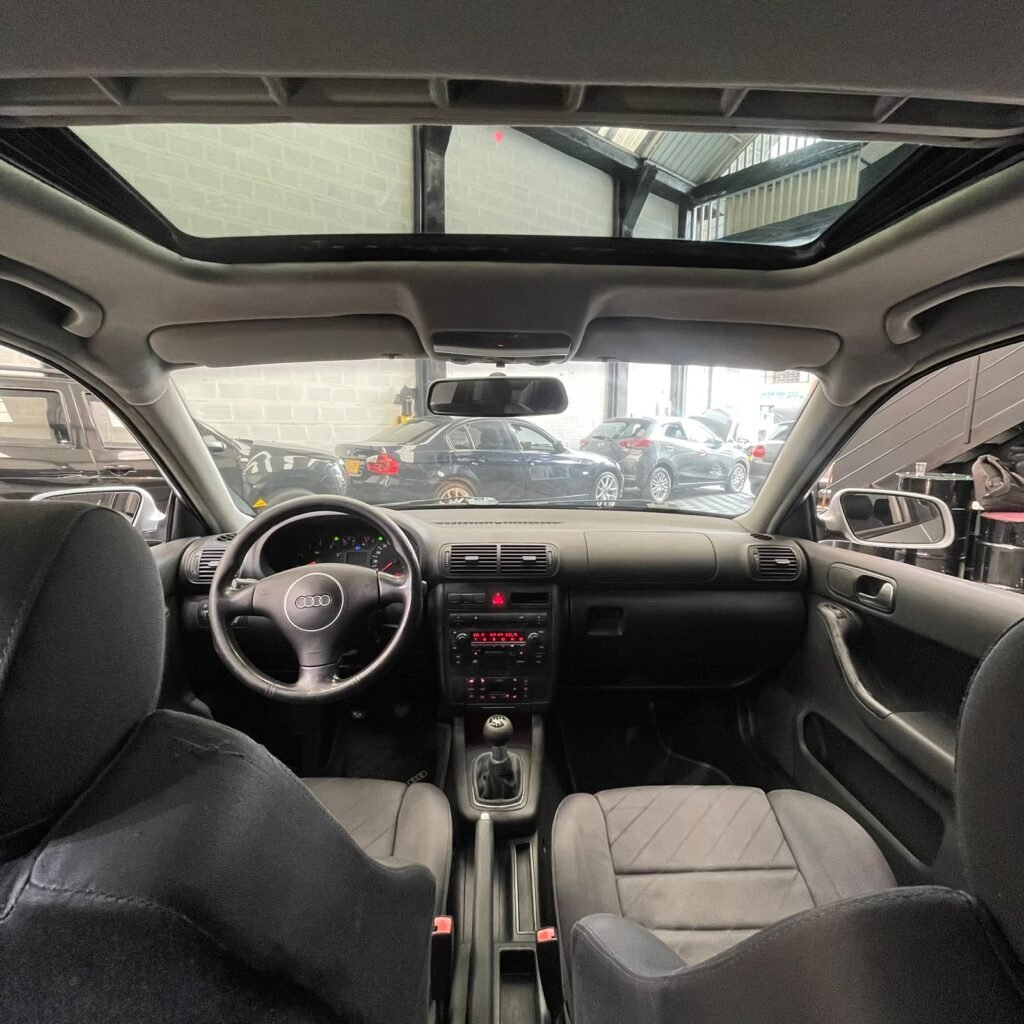 Audi AUDI A3 1.6 MANUAL – 2004 — Cars Bogotá