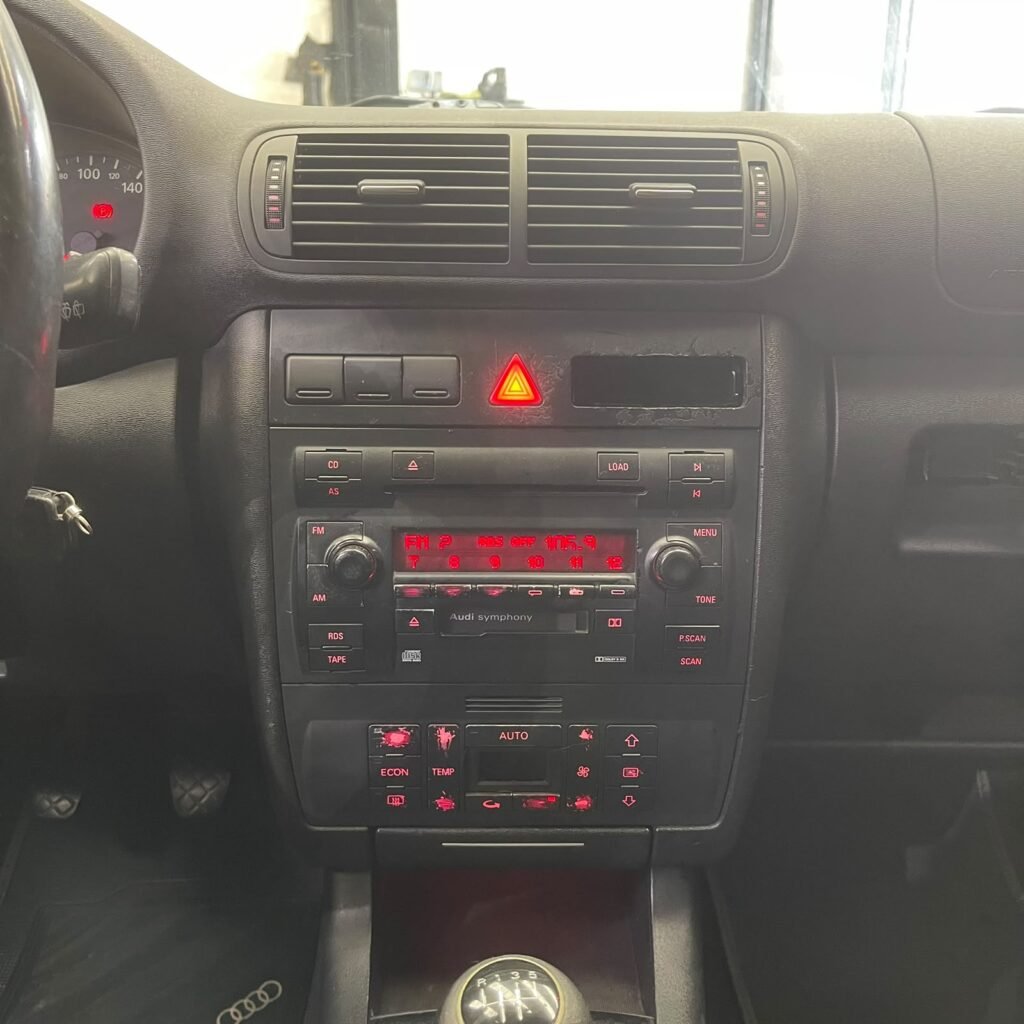Audi AUDI A3 1.6 MANUAL – 2004 — Cars Bogotá
