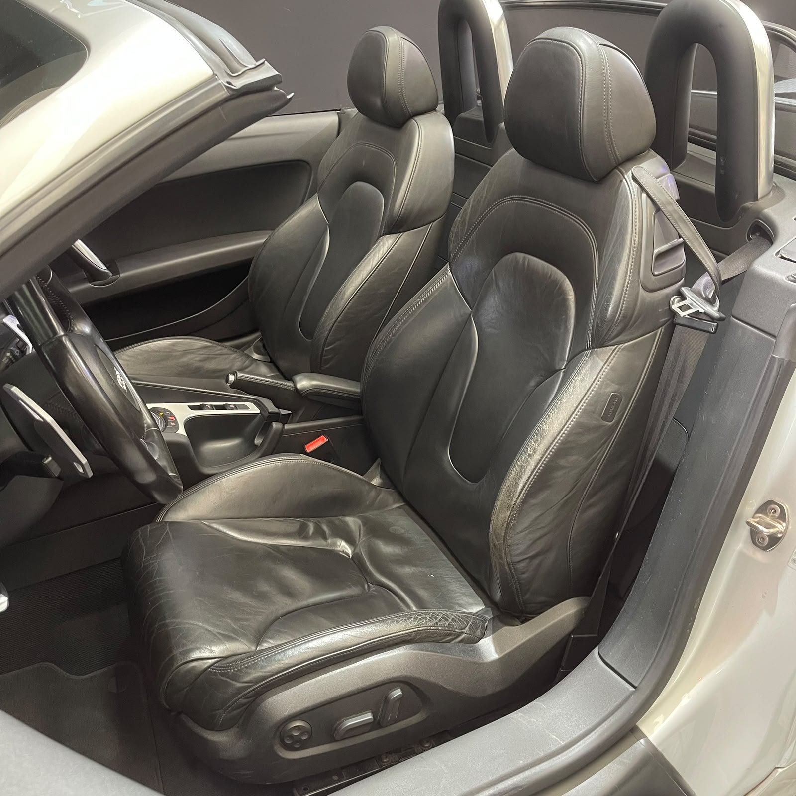 AUDI TT 2.0T FSI 2010