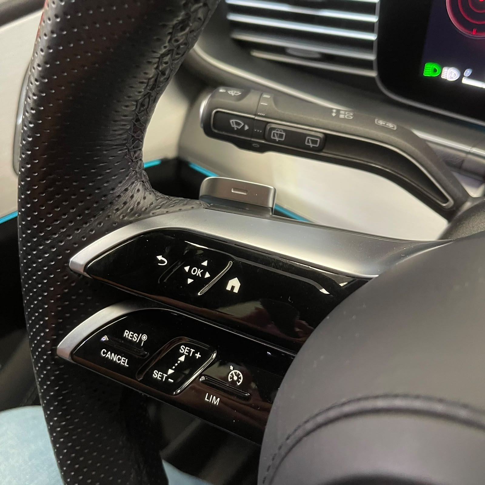 MERCEDES-BENZ GLE 450 4MATIC HÍBRIDA 2025