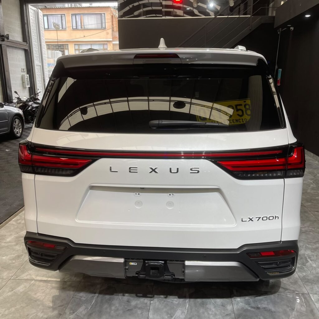 Lexus LEXUS LX700h LUXURY 2026 — Cars Bogotá