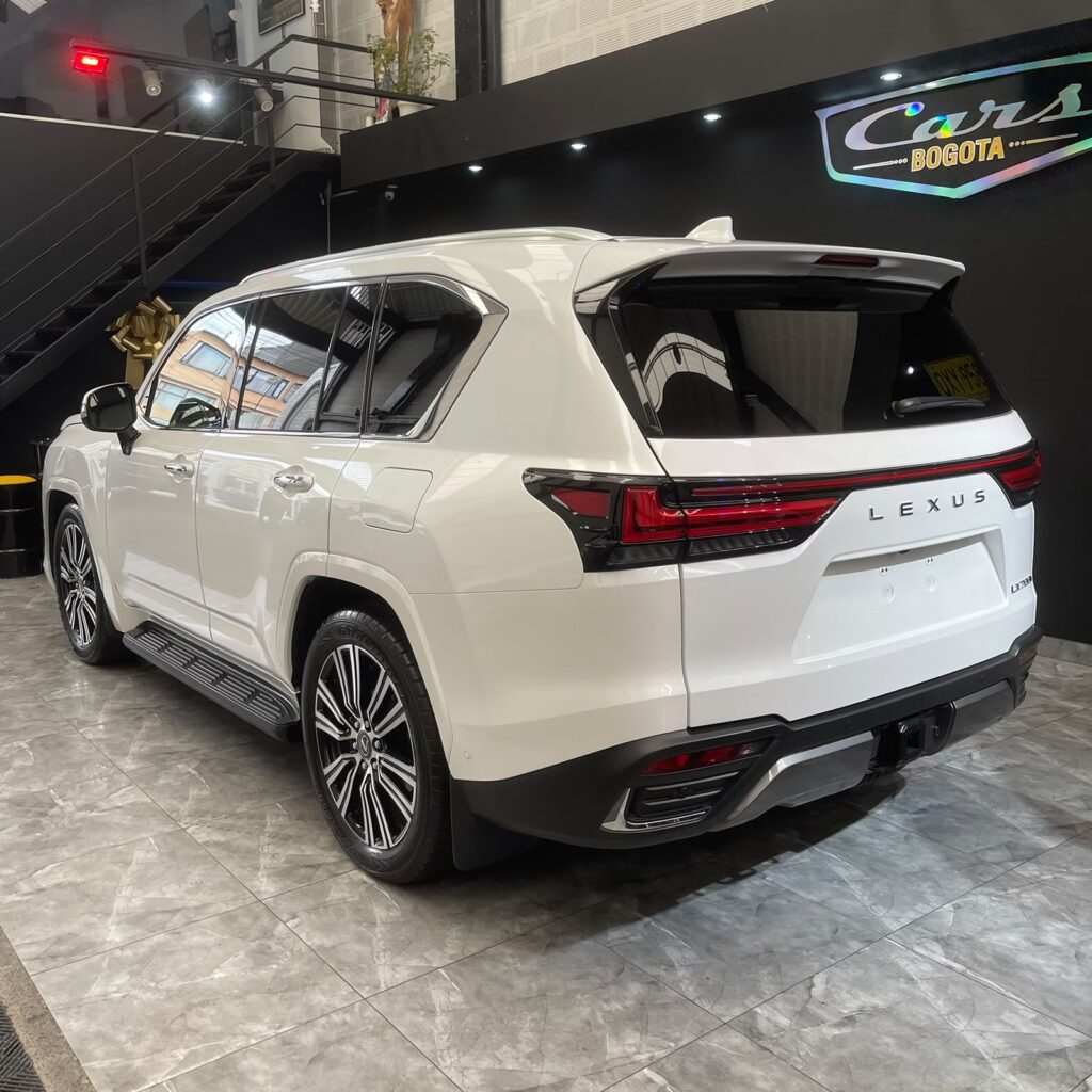 Lexus LEXUS LX700h LUXURY 2026 — Cars Bogotá