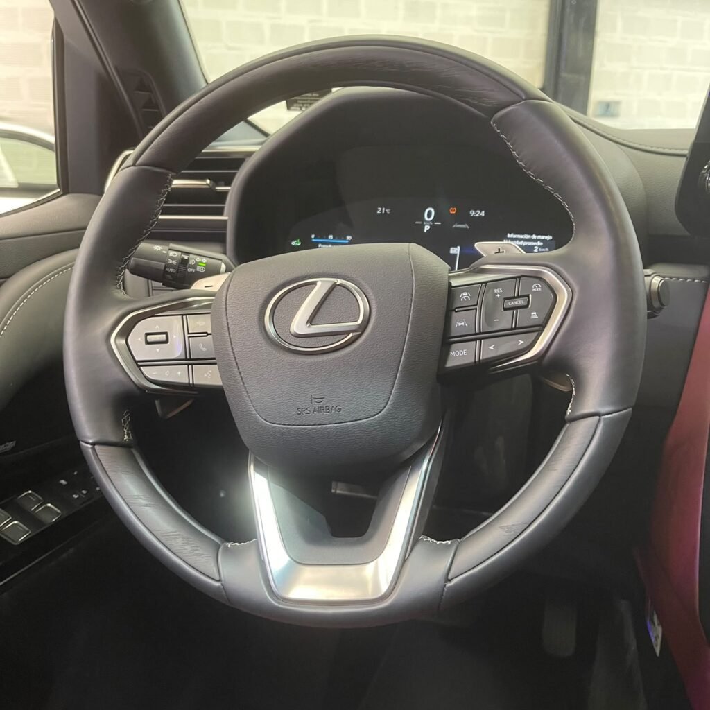 Lexus LEXUS LX700h LUXURY 2026 — Cars Bogotá