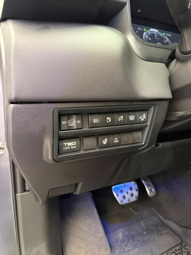 Toyota TOYOTA SEQUOIA TRD PRO 2026 — Cars Bogotá