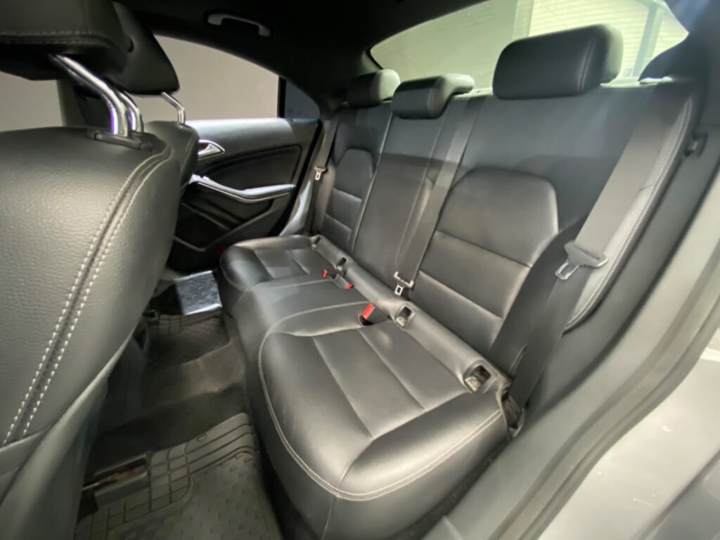 Mercedes-Benz MERCEDES-BENZ CLA 180 AUTOMÁTICO — Cars Bogotá