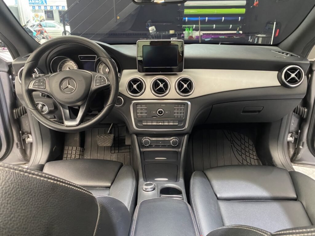 Mercedes-Benz MERCEDES-BENZ CLA 180 AUTOMÁTICO — Cars Bogotá