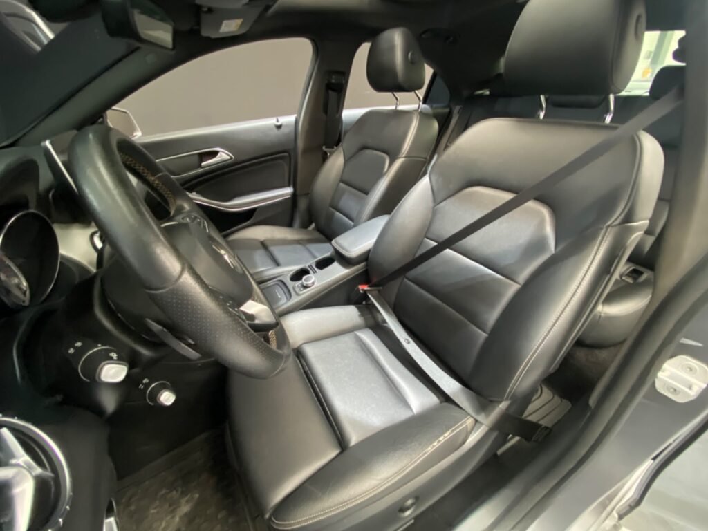 Mercedes-Benz MERCEDES-BENZ CLA 180 AUTOMÁTICO — Cars Bogotá