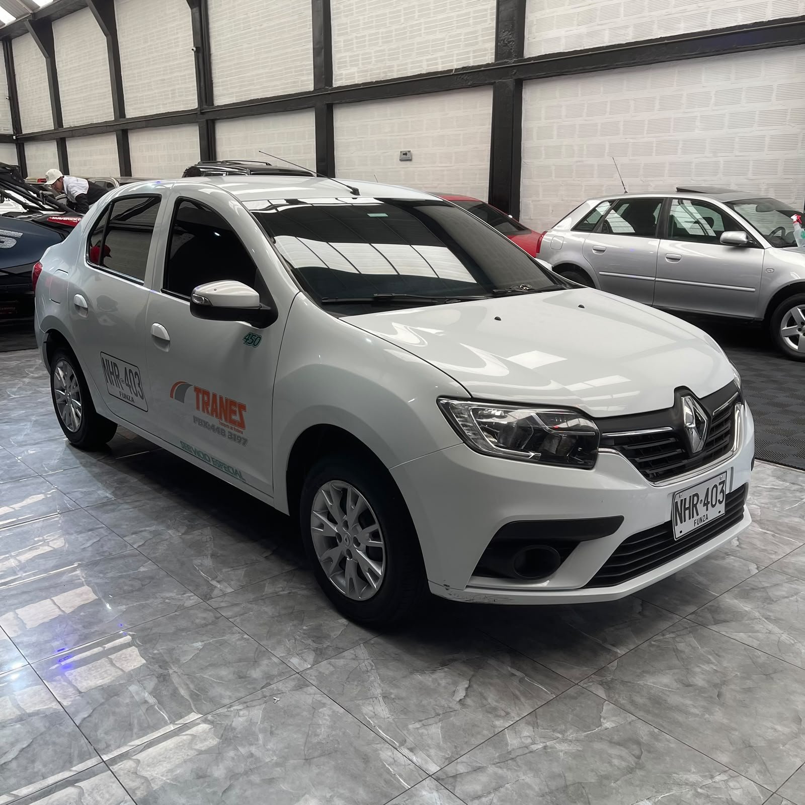 RENAULT LOGAN LIFE+ 2024 2024