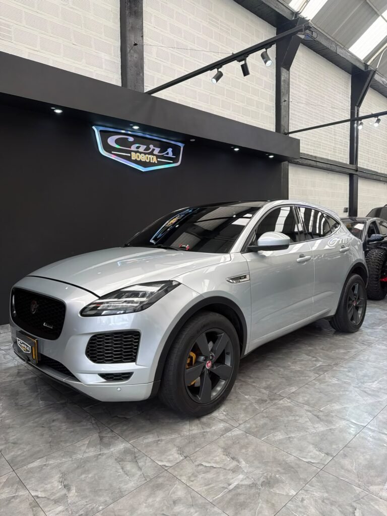 Jaguar JAGUAR E-PACE SE 2018 — Cars Bogotá