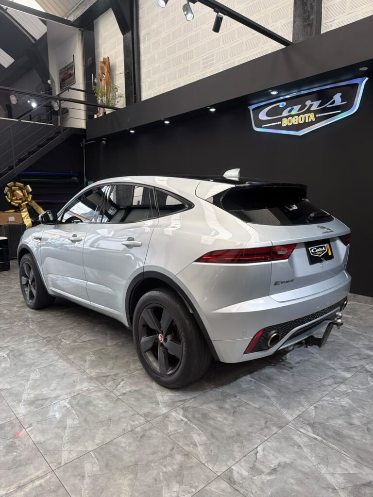 Jaguar JAGUAR E-PACE SE 2018 — Cars Bogotá
