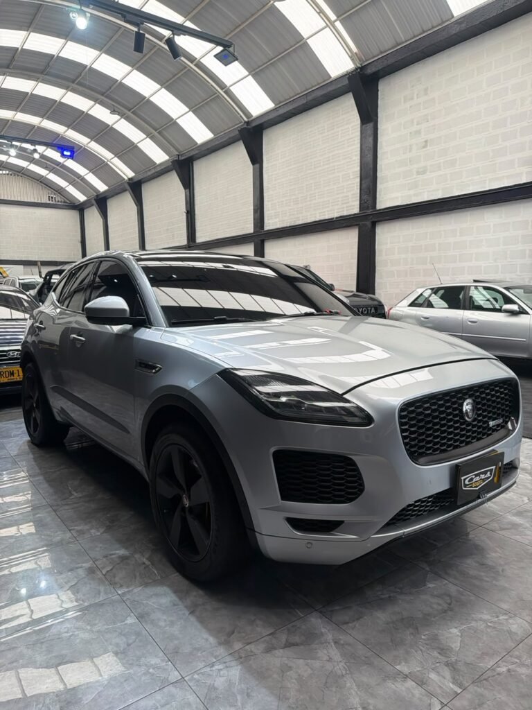 Jaguar JAGUAR E-PACE SE 2018 — Cars Bogotá