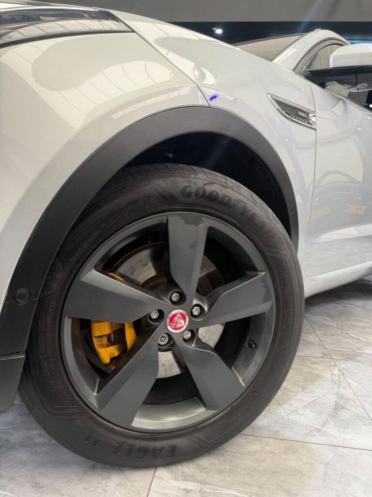 Jaguar JAGUAR E-PACE SE 2018 — Cars Bogotá