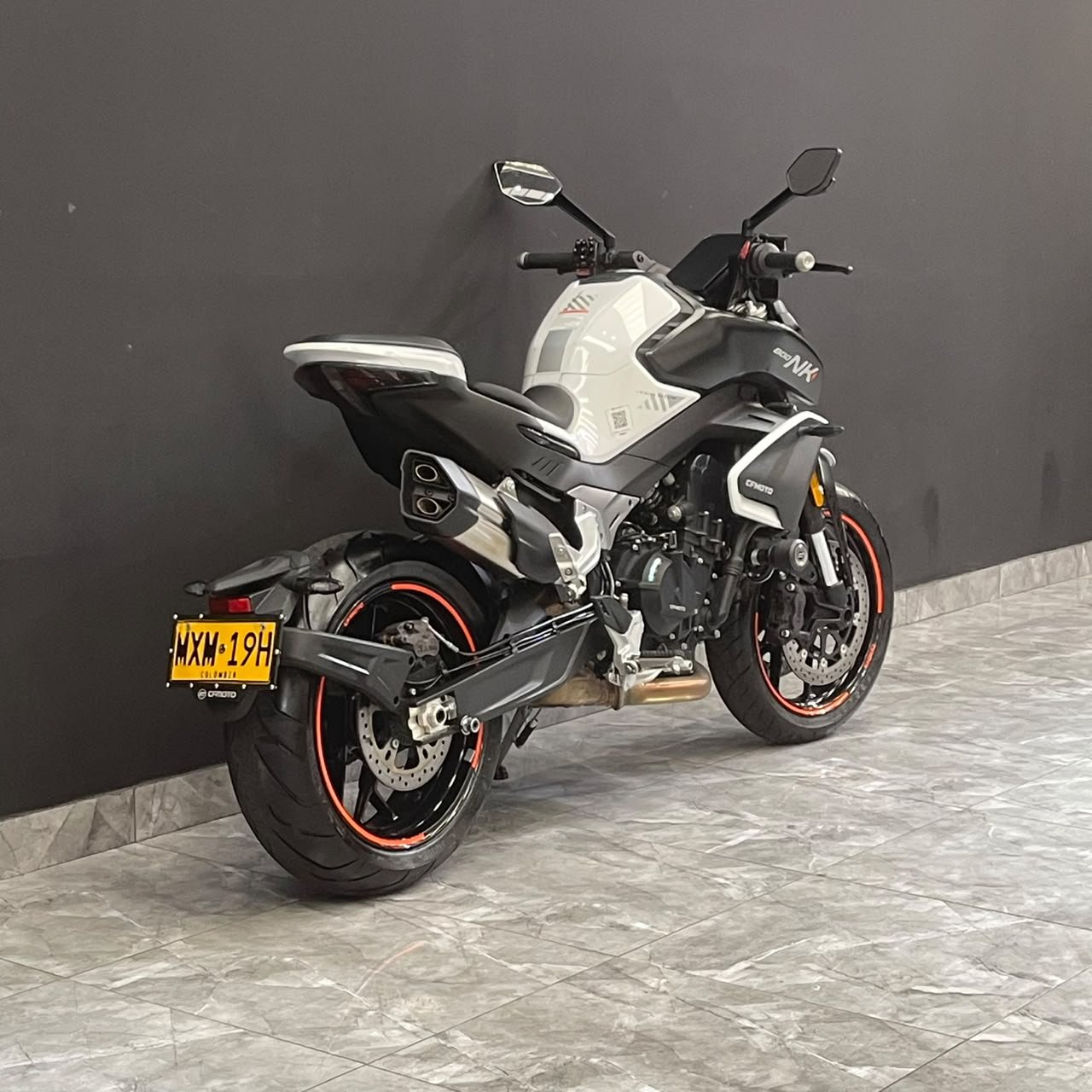 CFMOTO 800NK 2024