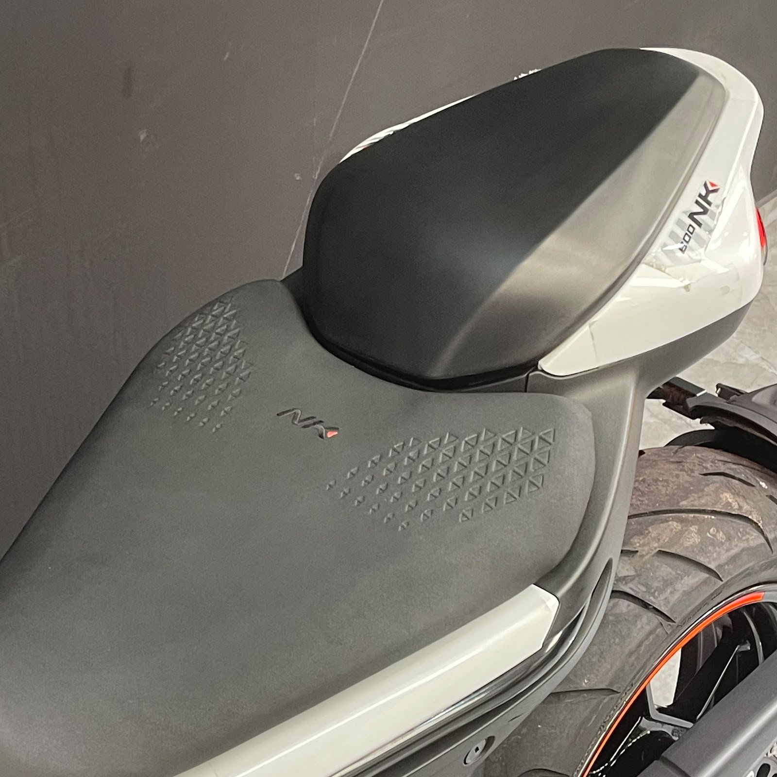 CFMOTO 800NK 2024