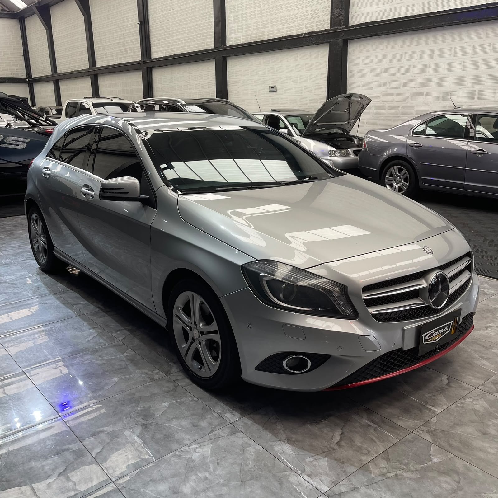 MERCEDES-BENZ A 200 2014