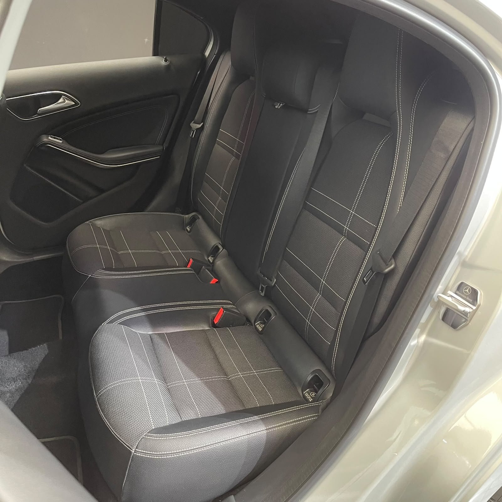 MERCEDES-BENZ A 200 2014