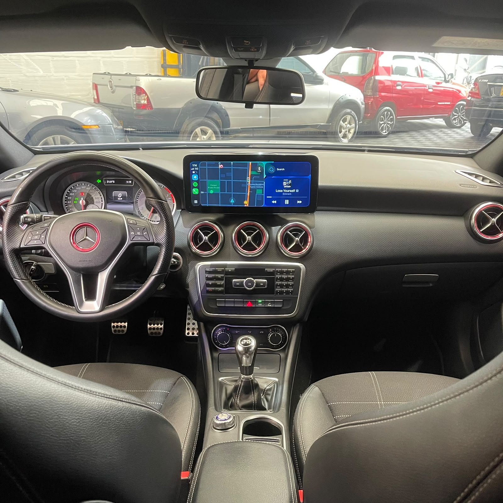 MERCEDES-BENZ A 200 2014