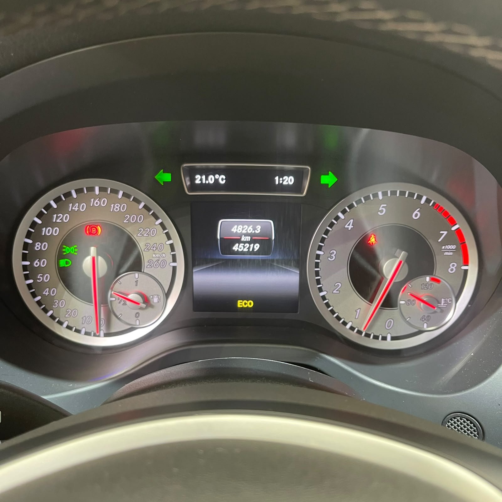 MERCEDES-BENZ A 200 2014