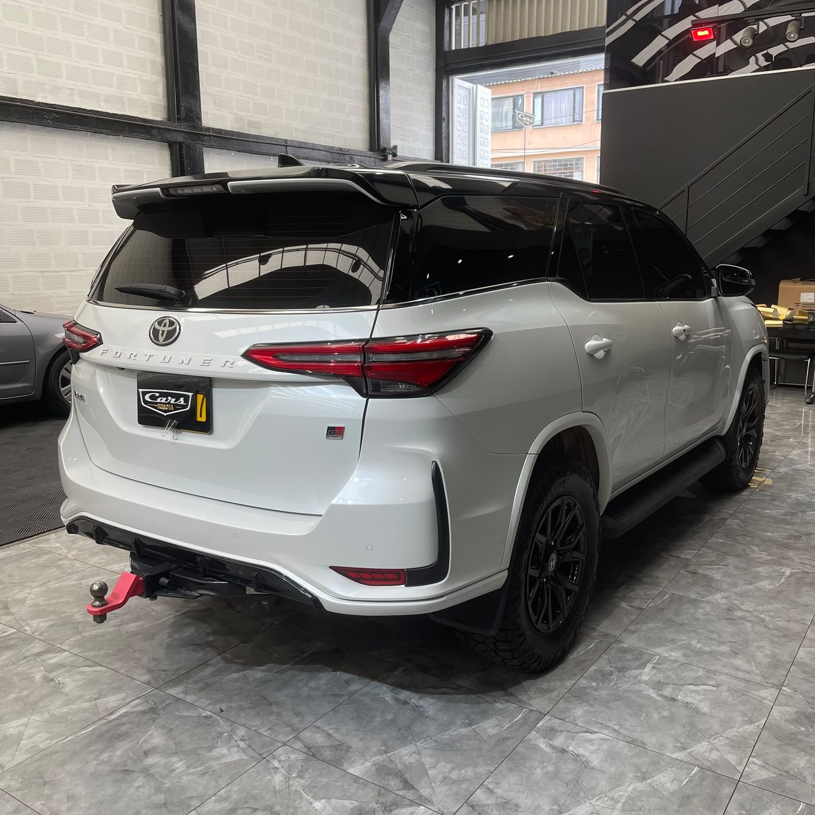 TOYOTA FORTUNER GR — 2023 2023