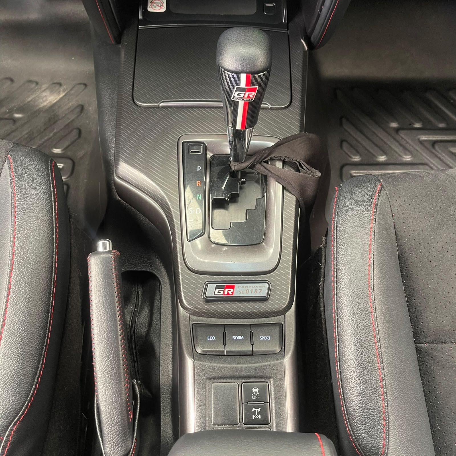 TOYOTA FORTUNER GR — 2023 2023