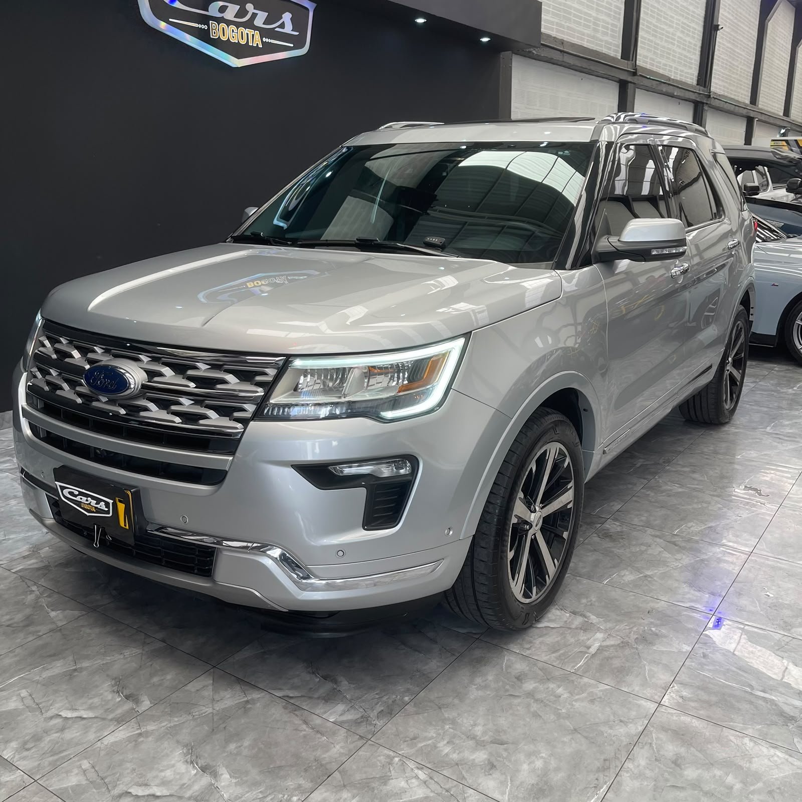 FORD EXPLORER LIMITED AWD 2018