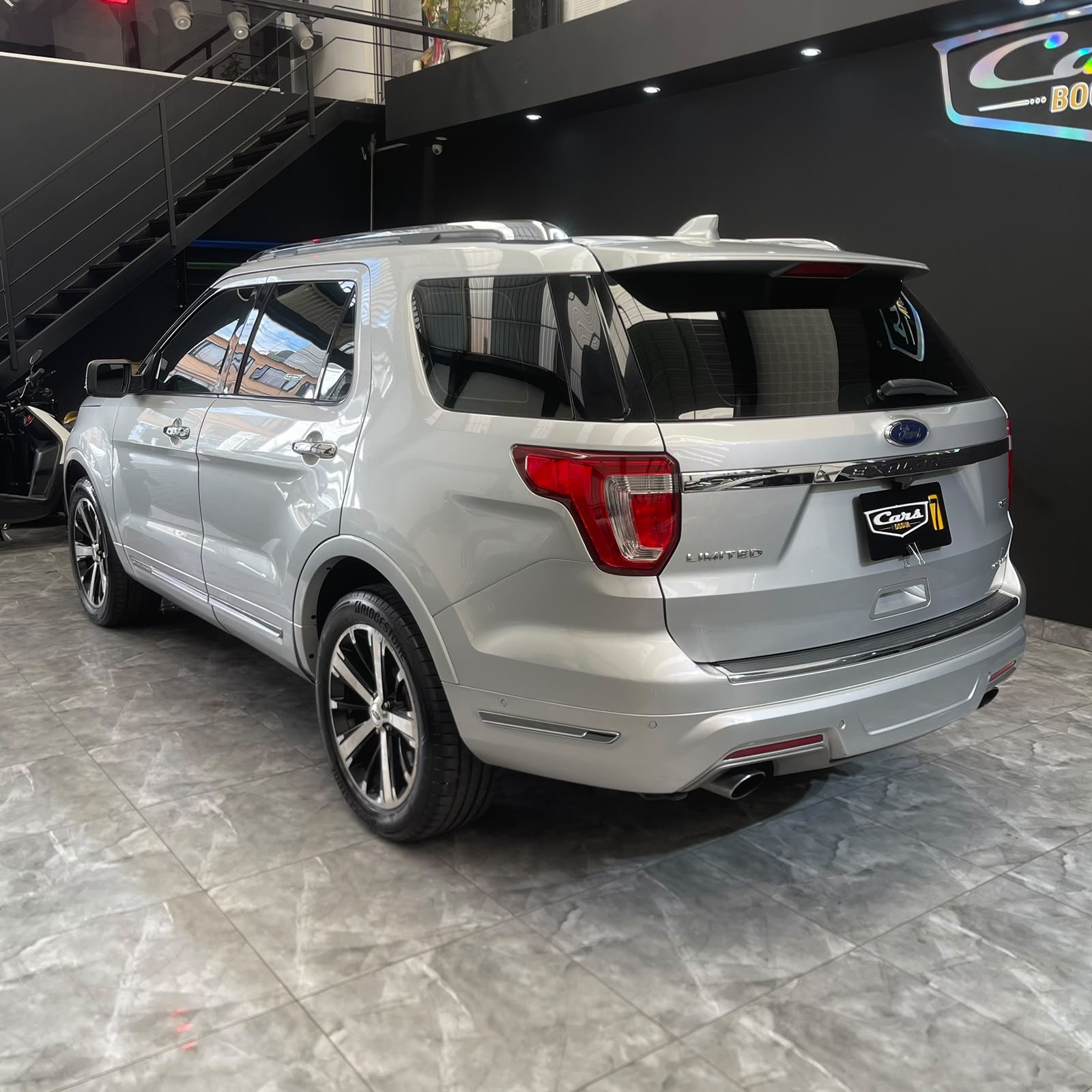 FORD EXPLORER LIMITED AWD 2018