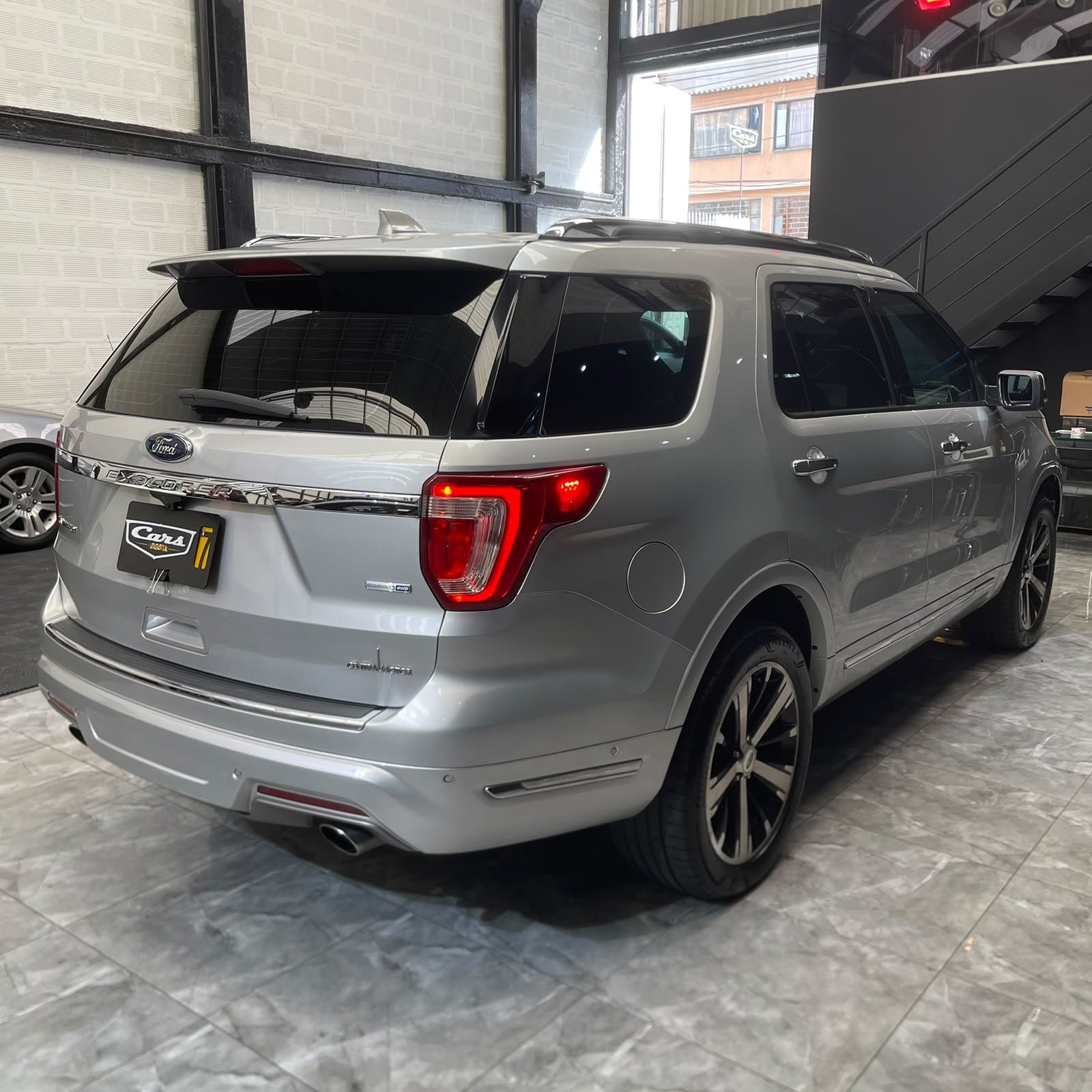 FORD EXPLORER LIMITED AWD 2018