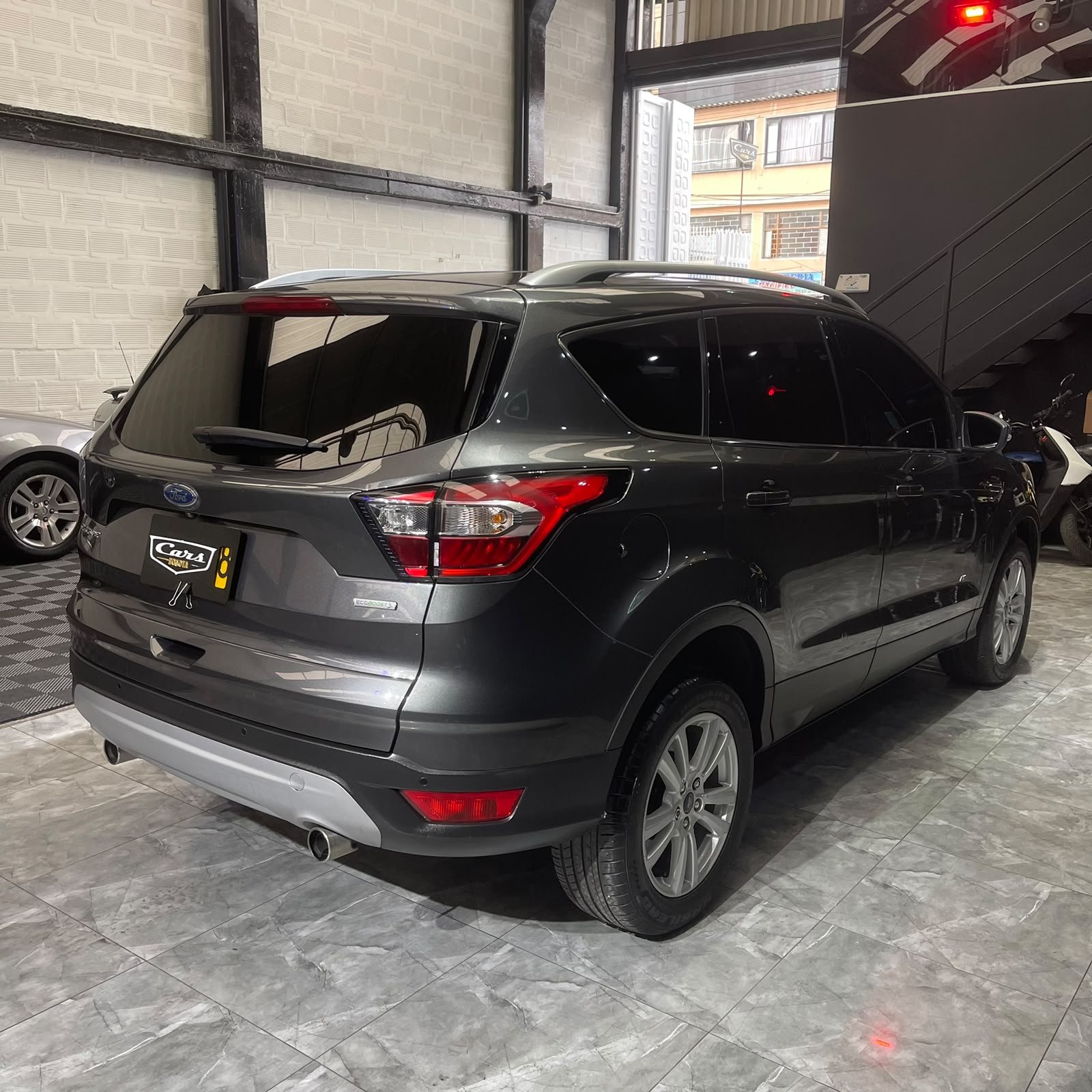 FORD ESCAPE SE AWD 2018