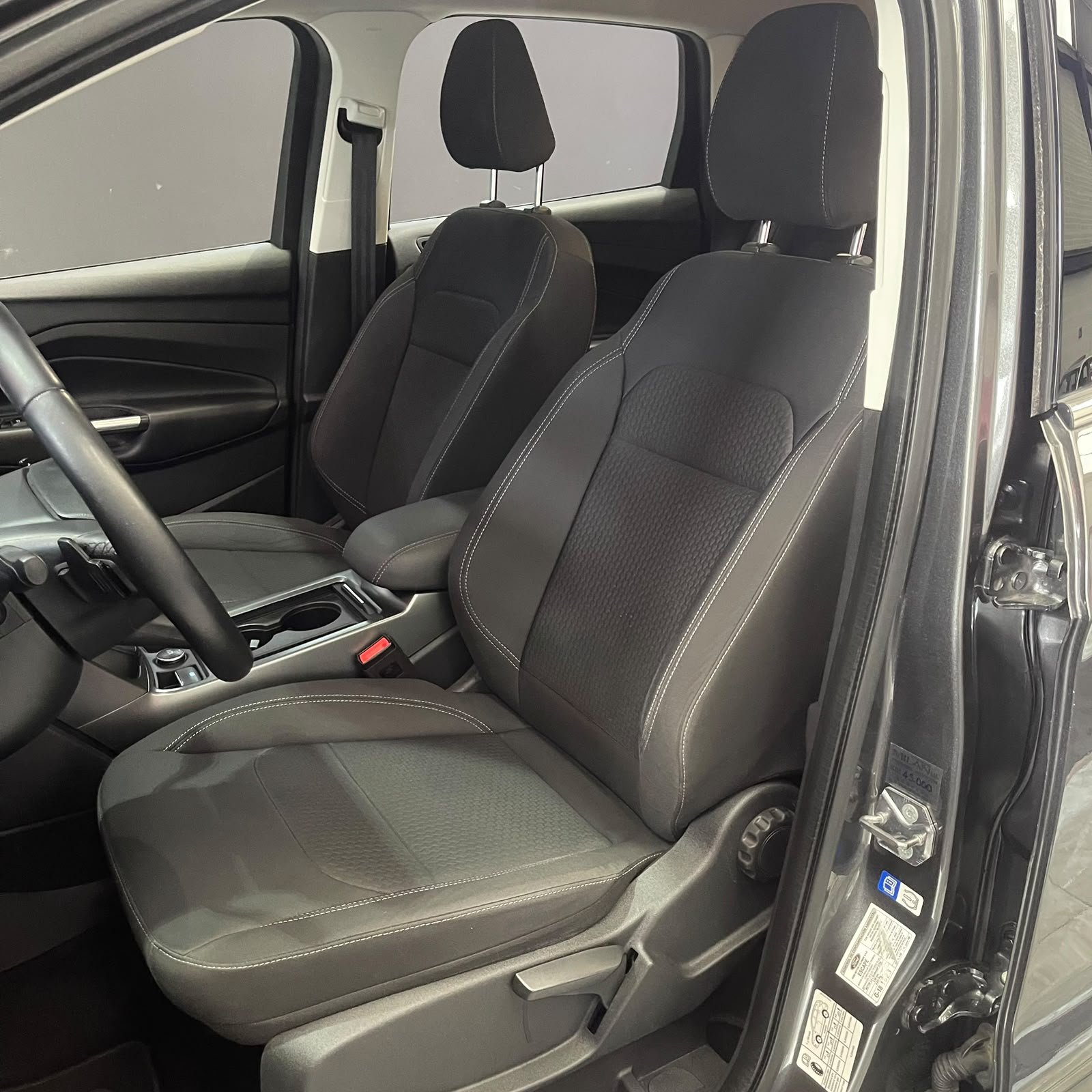 FORD ESCAPE SE AWD 2018
