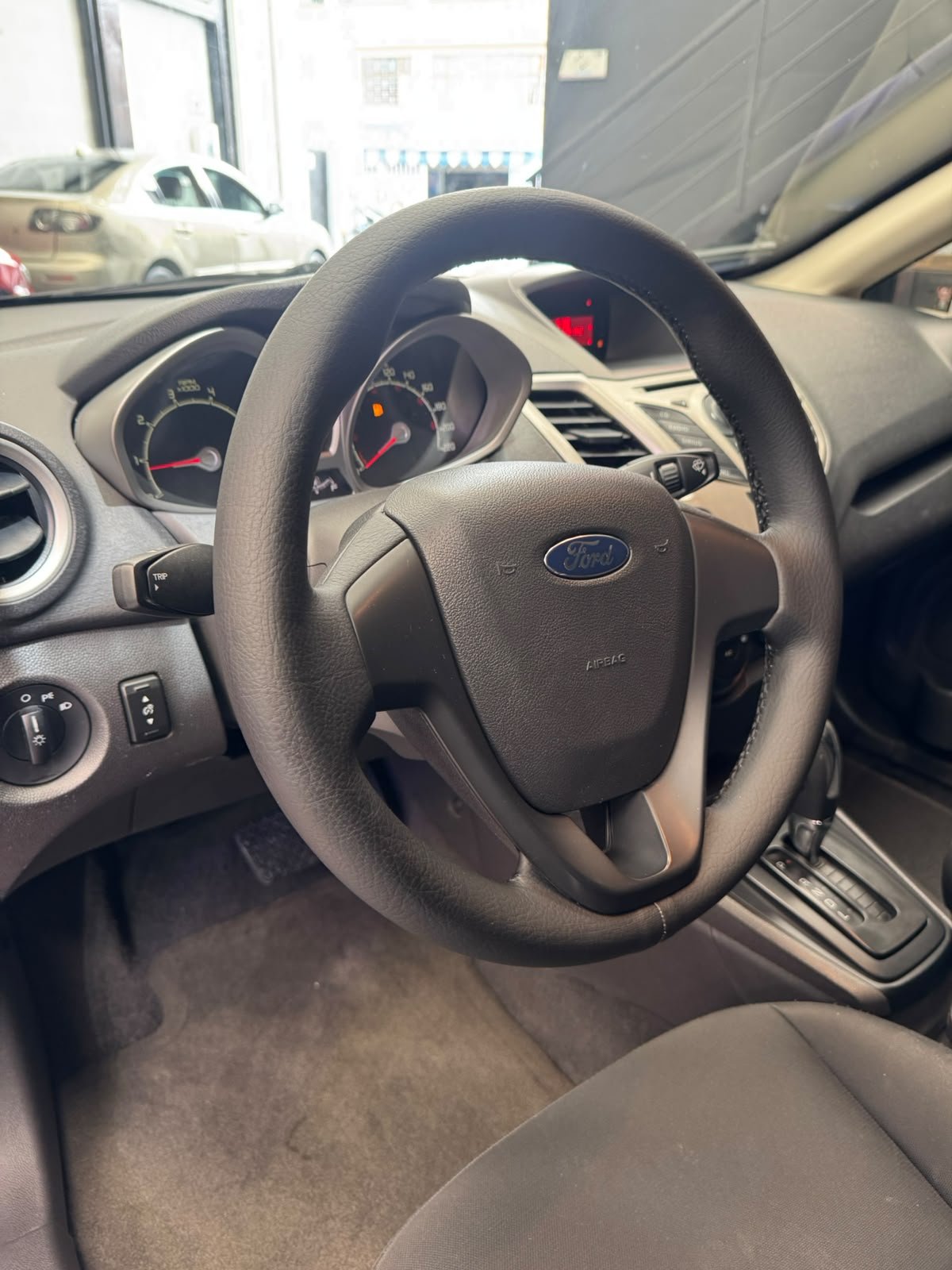 FORD FIESTA SE 2011