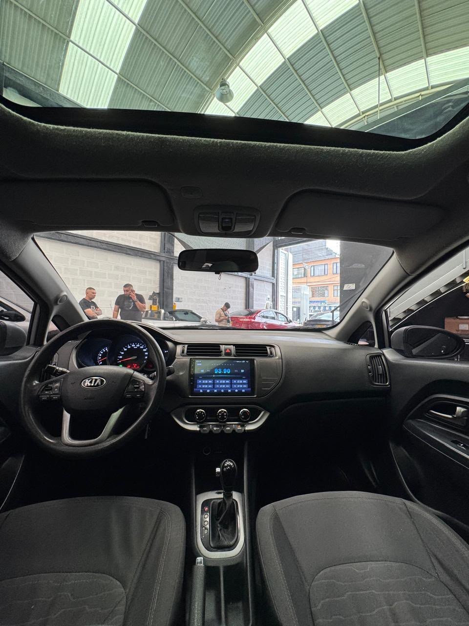 KIA RIO SPICE R UB EX 2012