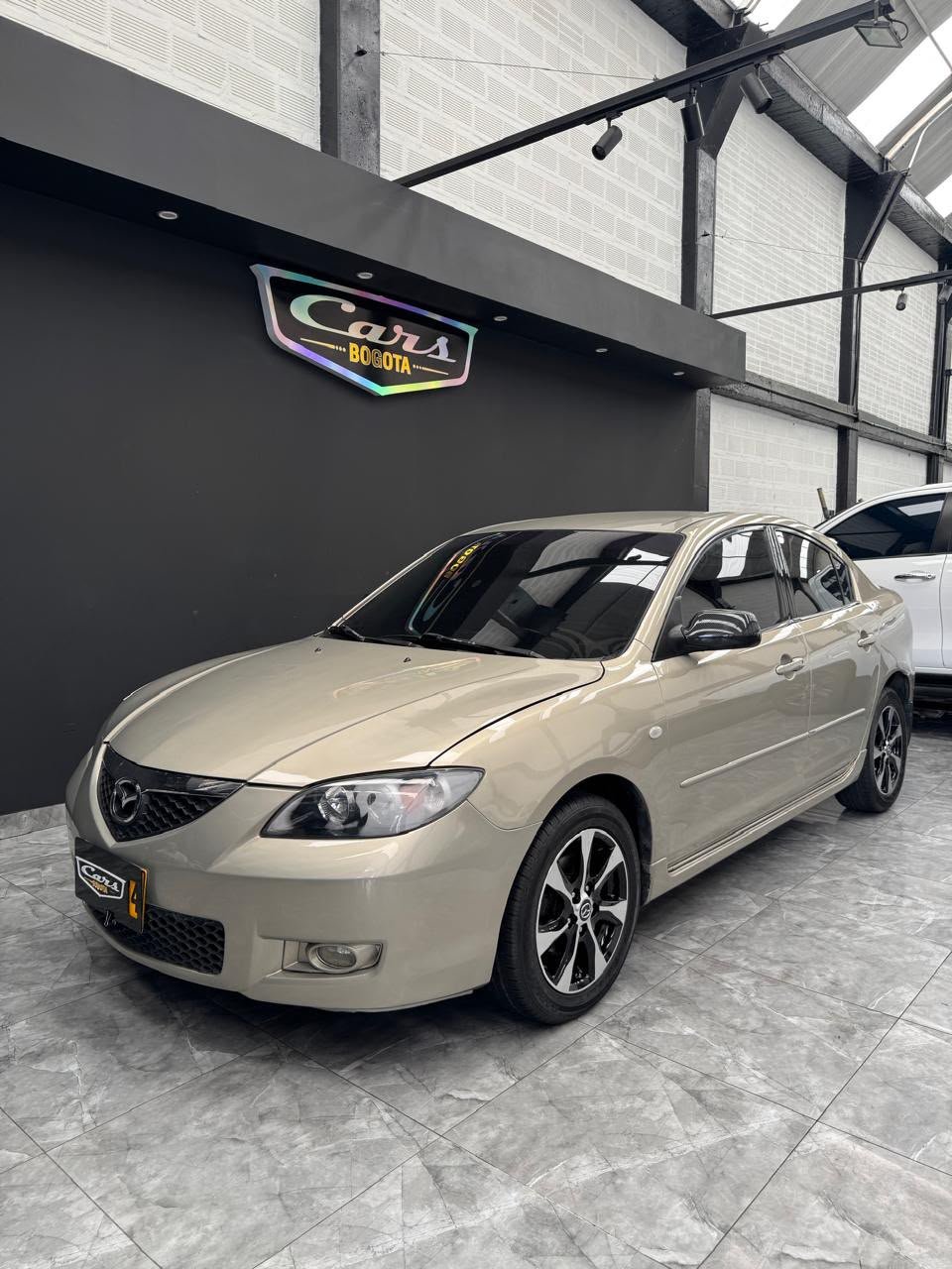 MAZDA 3 SEDÁN 1.6 2008