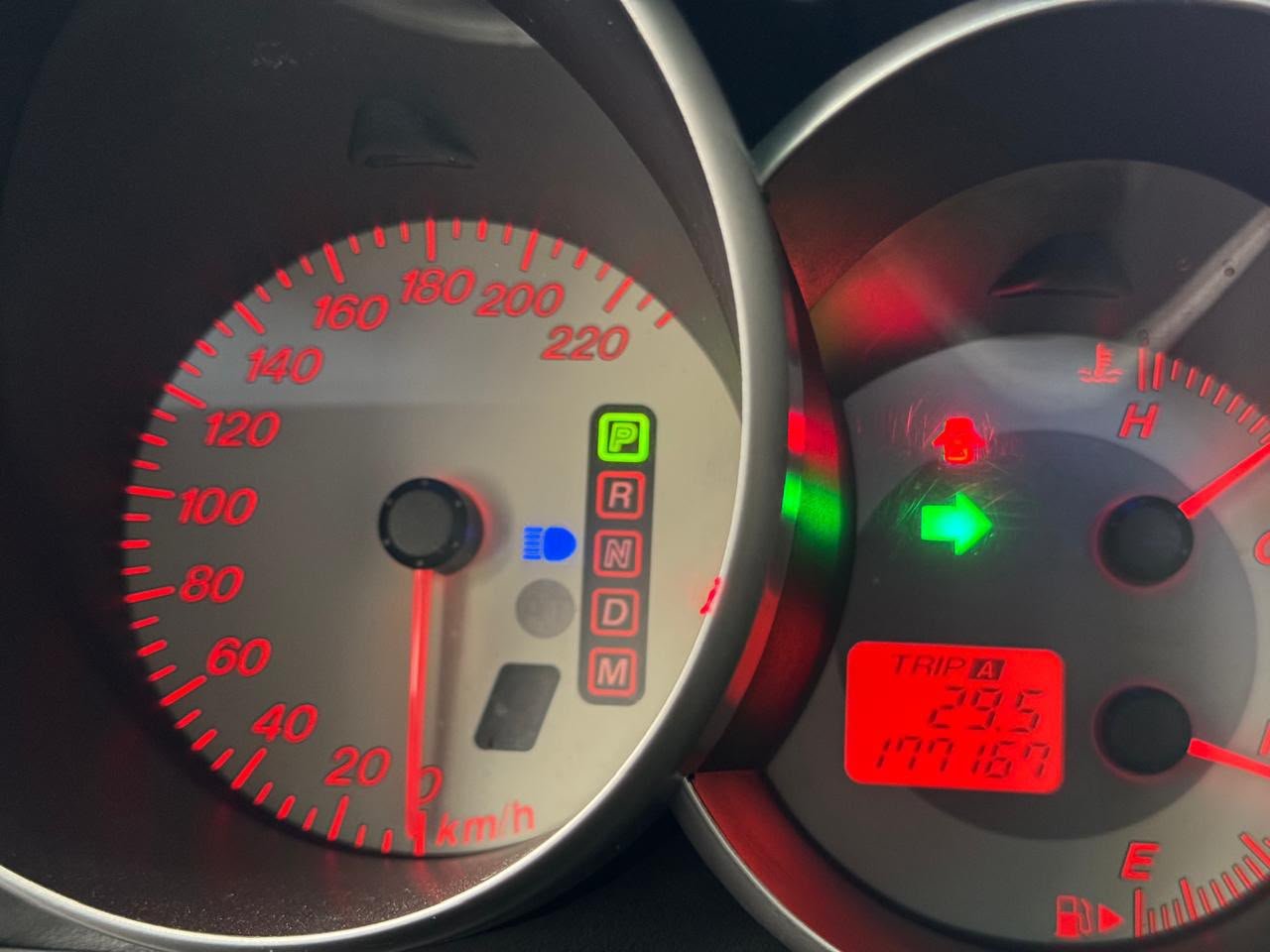 MAZDA 3 SEDÁN 1.6 2008