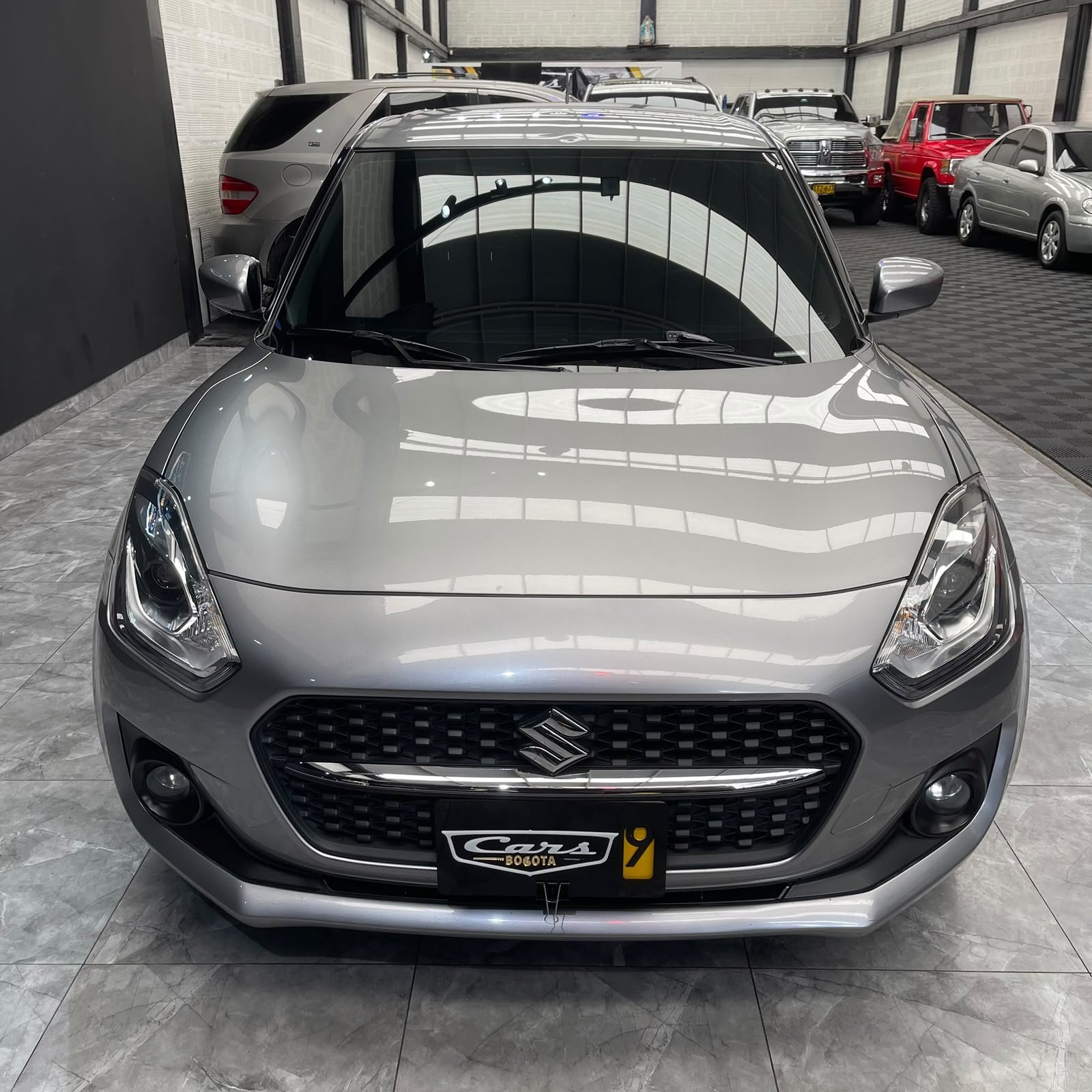 SUZUKI SWIFT HÍBRIDO 2023