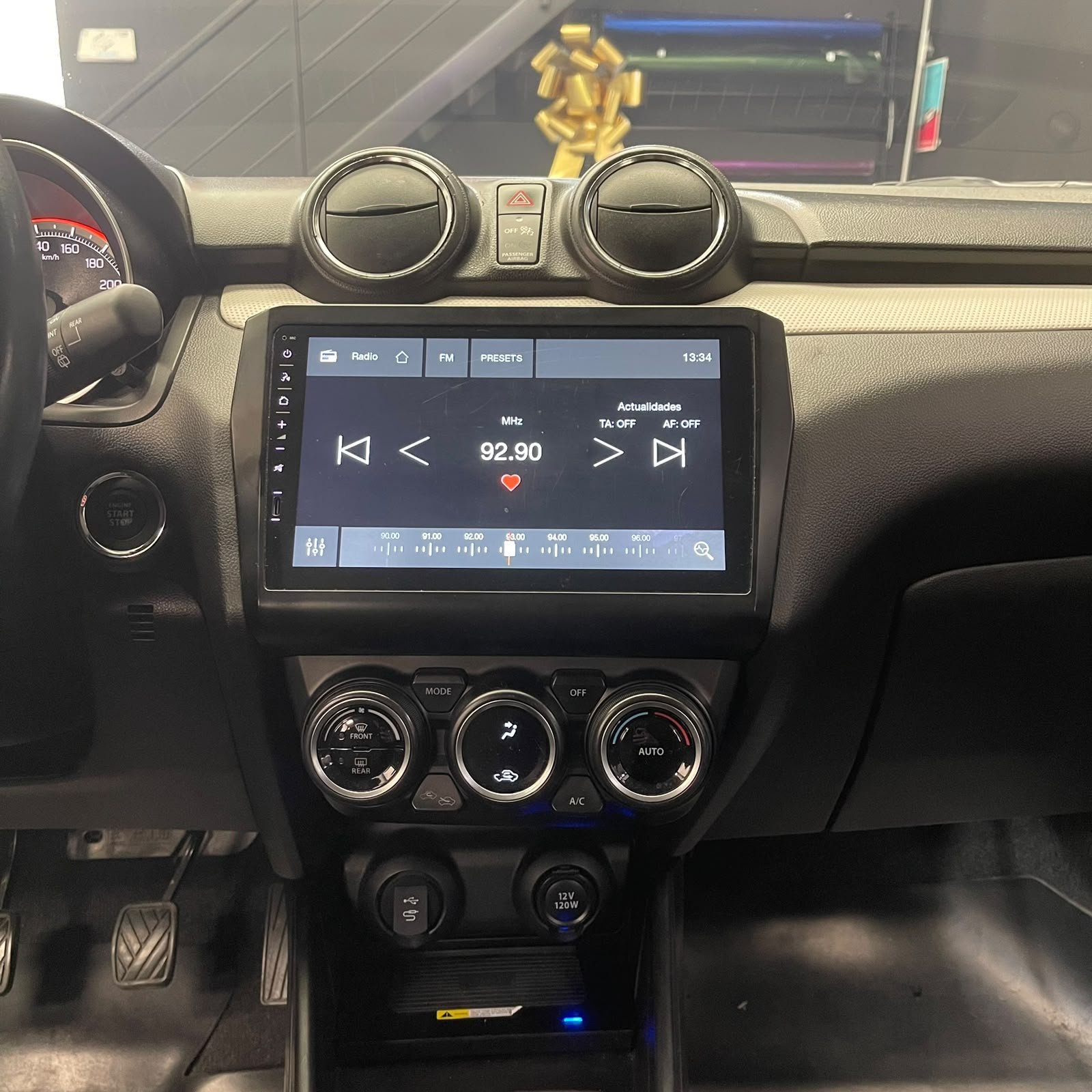 SUZUKI SWIFT HÍBRIDO 2023